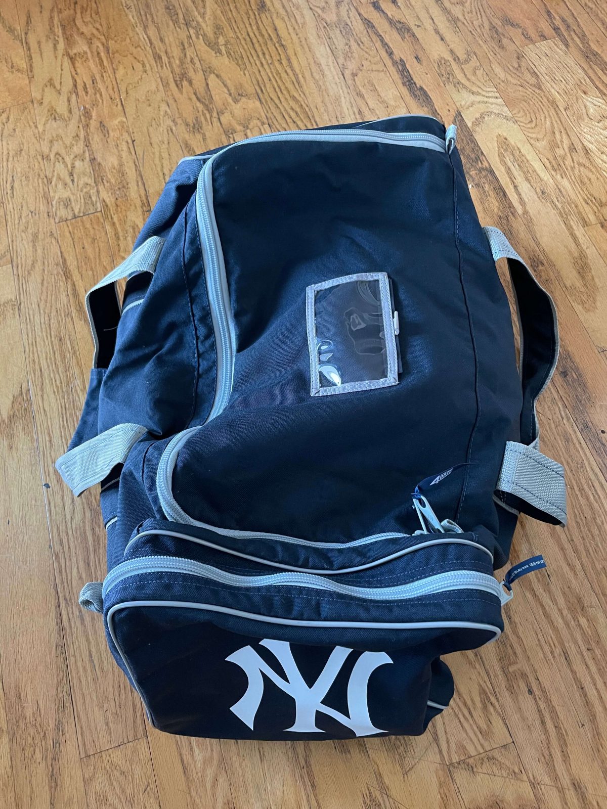 Official New York Yankees Bags, Yankees Backpacks, Luggage, Handbags